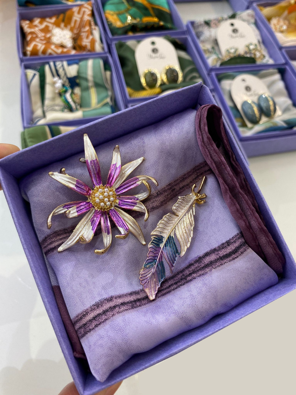 Broş takmanın stil ipuçları