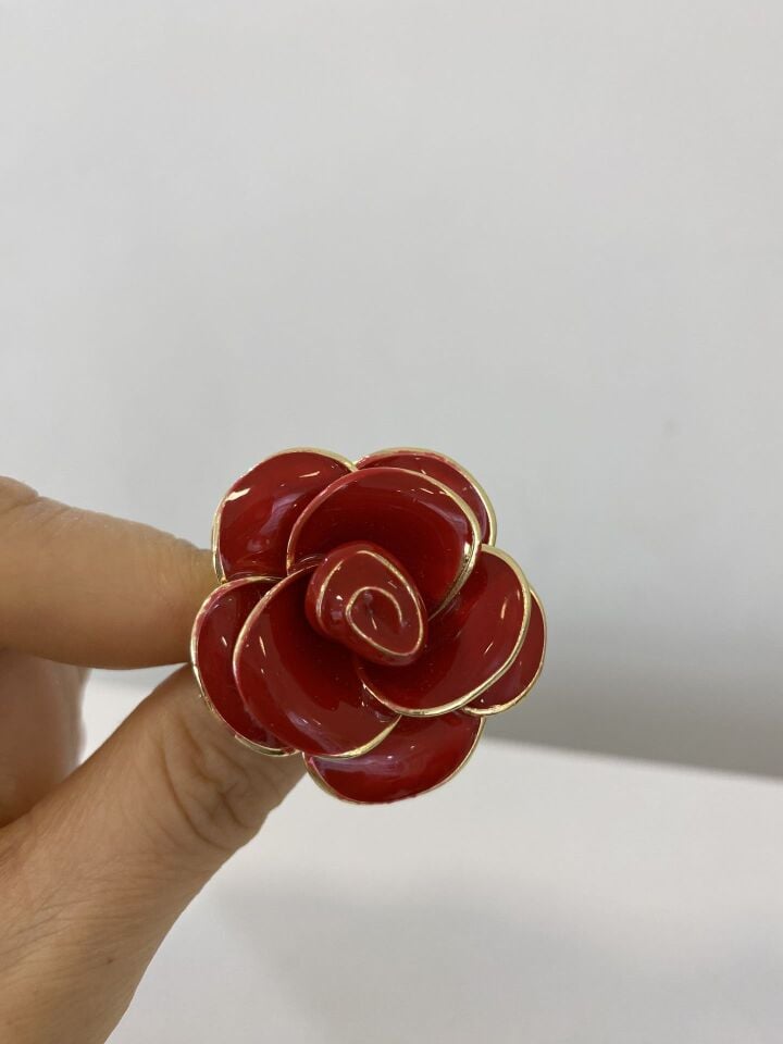 Kırmızı Gül Broş