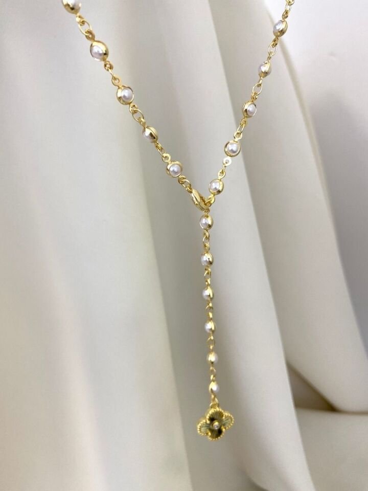 Yonca Uçlu İncili Y Kolye