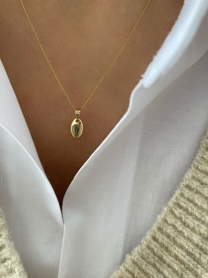 Özel Seri Minimal Gold Oval Plaka Kolye