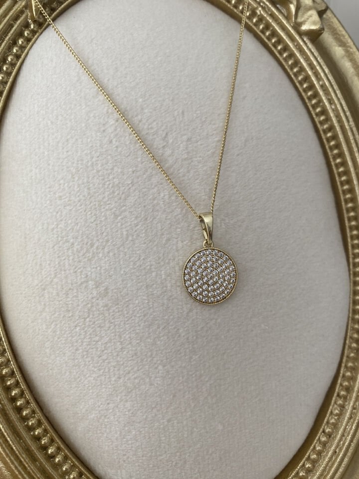 “Özel Seri” Minimal Gömme Zirkon Taşlı Yuvarlak Kolye