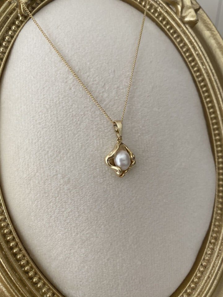 “Özel Seri” Minimal İnci Detaylı Geometrik Kolye