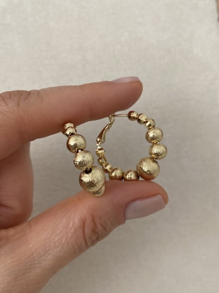 Dorika Topçuklu Halka Küpe