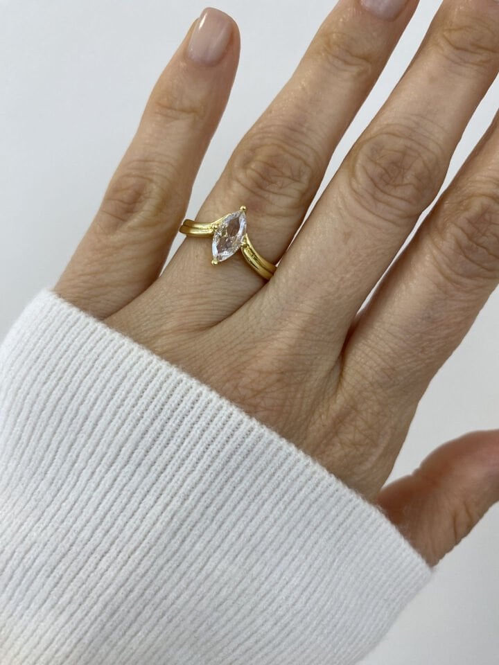 Altın Kaplama ''Hailey'' Minimal Markiz Kesim Mozanit Yüzük (Gold)