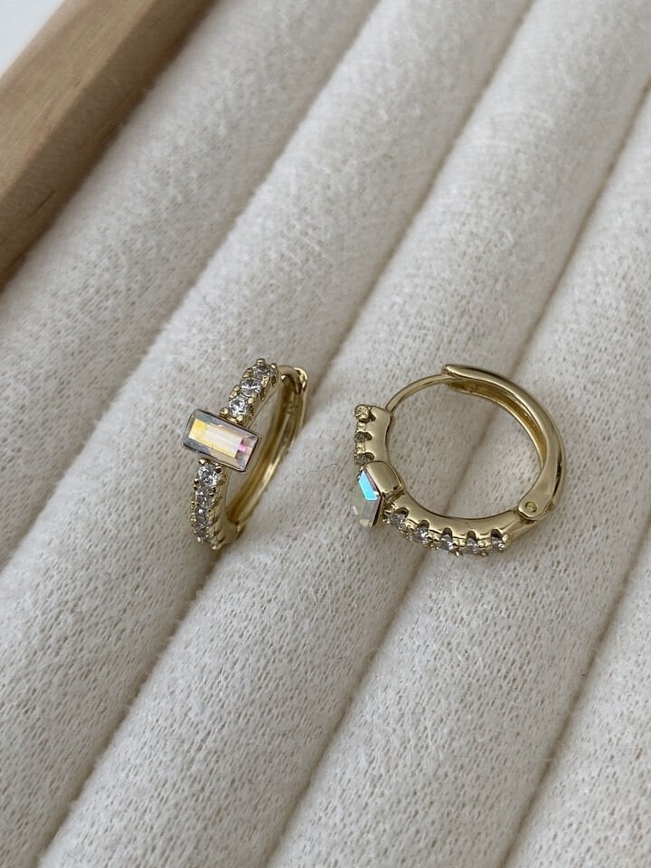 Özel Seri Dikdörtgen Swarovski Taşlı Halka Küpe (İç çapı: 1,2cm)