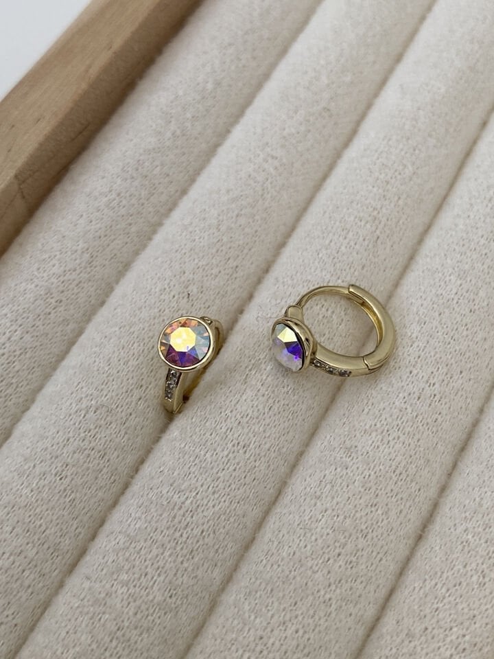 Özel Seri Yuvarlak Swarovski Taşlı Minimal Halka Küpe (İç çapı: 1cm)