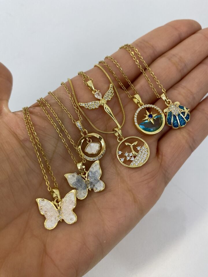 Pembe Taş Kelebek Kolye