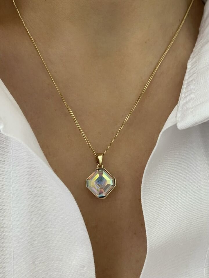 ''Özel Seri'' Swarovski Kare Taşlı Kolye (45cm)