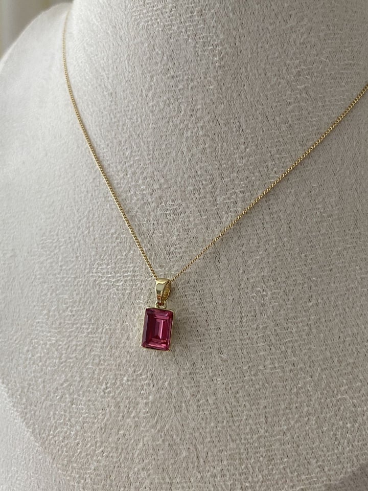 ''Özel Seri'' Dikdörtgen Fuşya Swarovski Taşlı Kolye (45cm)