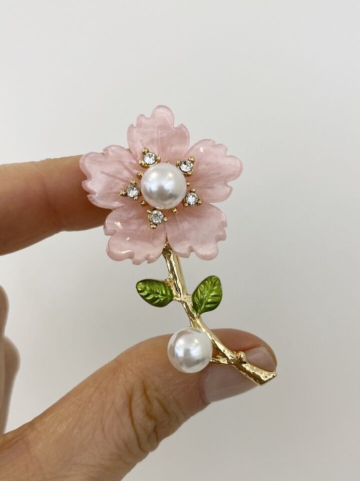 Pembe Epoksi Çiçek Broş