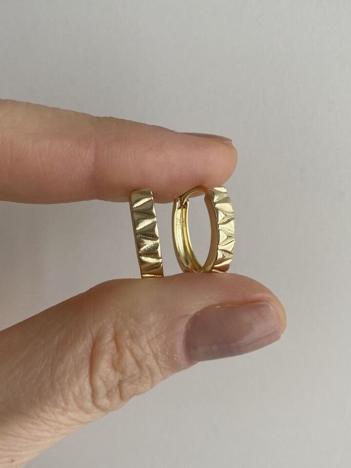 ''Özel Seri'' Lazer Kesim Desenli Oval Halka Küpe (1,8cm iç boy)