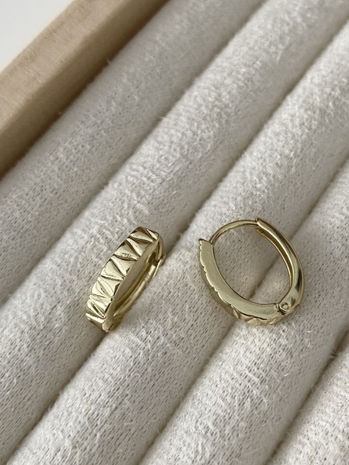 Özel Seri Lazer Kesim Desenli Oval Halka Küpe (İç boyu: 1,8cm)
