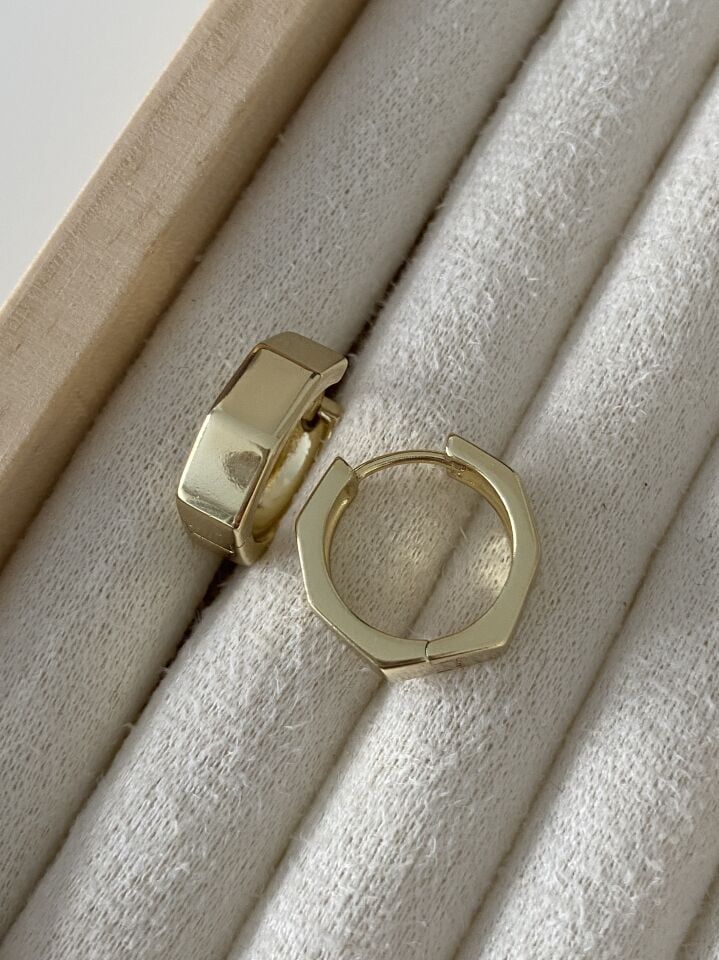 Özel Seri  Yansımalı Dikdörtgen Model Plaka Halka Küpe (İç çapı: 1,5cm)