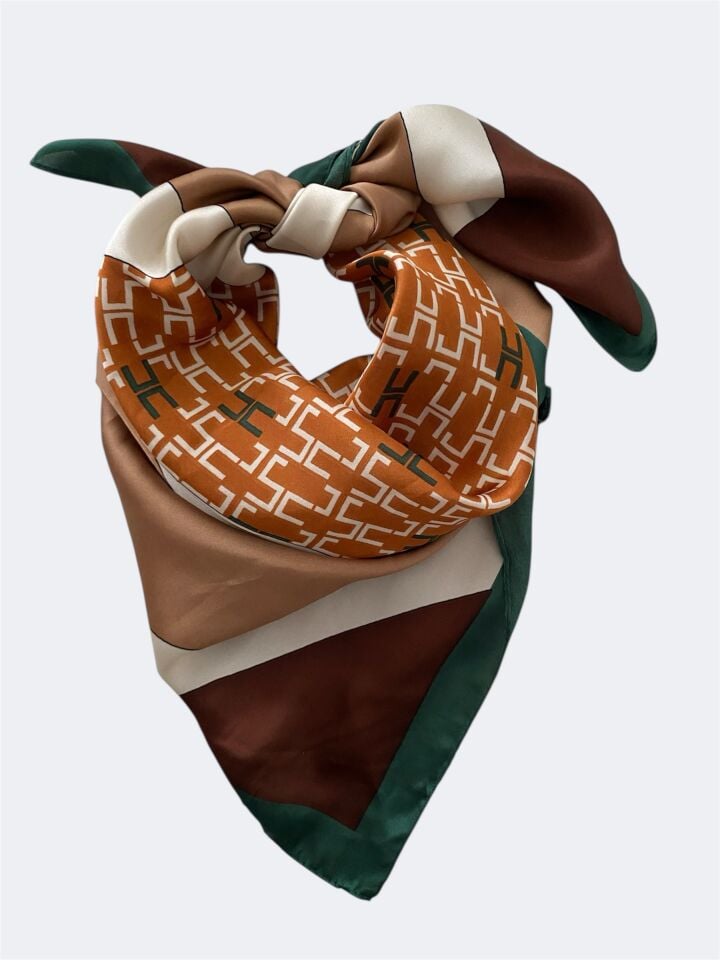 Desenli Çift Taraflı 70*70 Fular