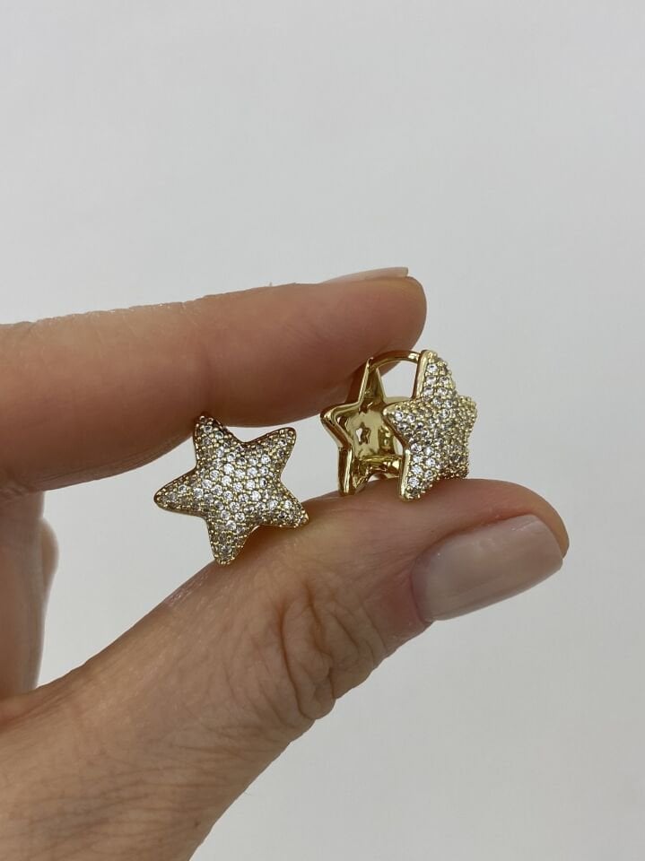 Bombeli Gömme Taşlı Yıldız Halka Küpe