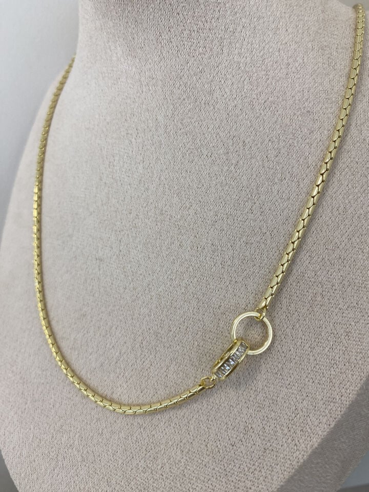 Taşlı Klik Kilit Detaylı Yılan Zincir Kolye (50cm)