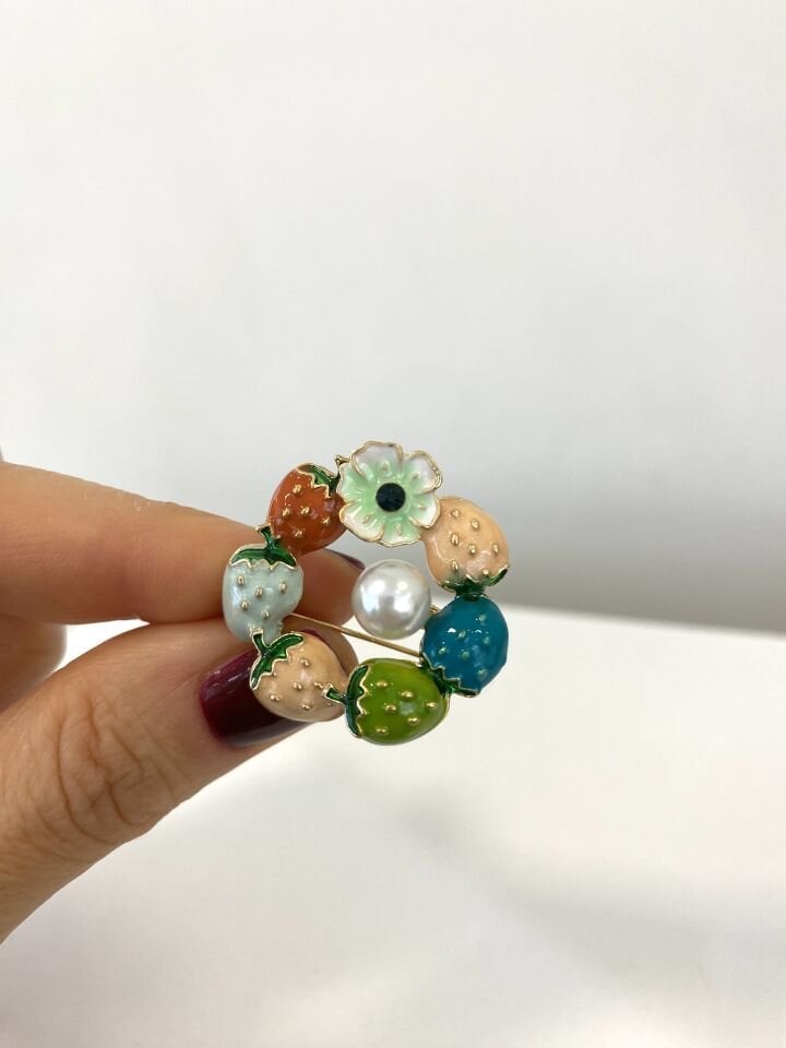 Çiçek Çelengi Broşu