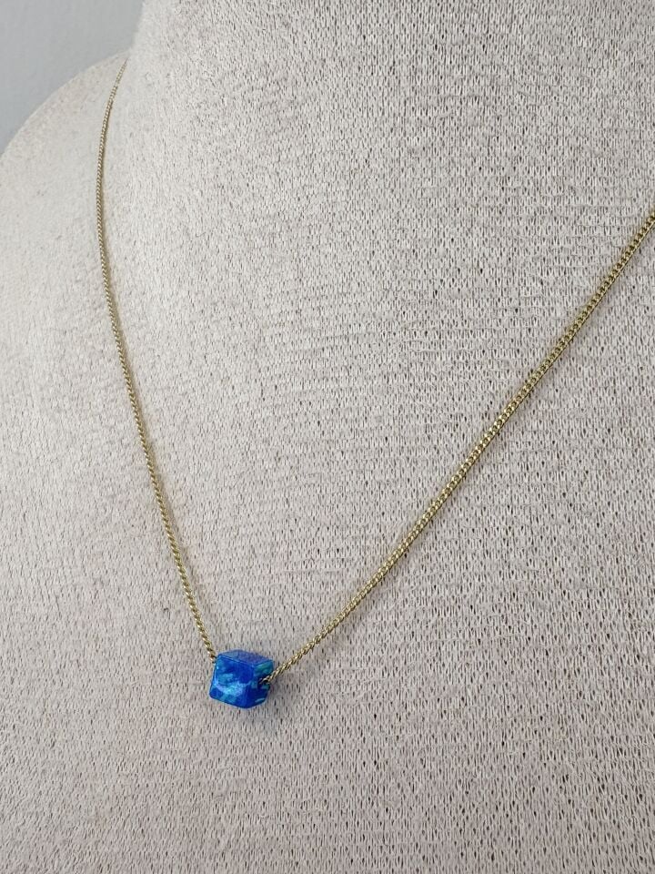 ''Özel Seri'' Opal Taşlı Minimal Küp Kolye Koyu Mavi (45cm)