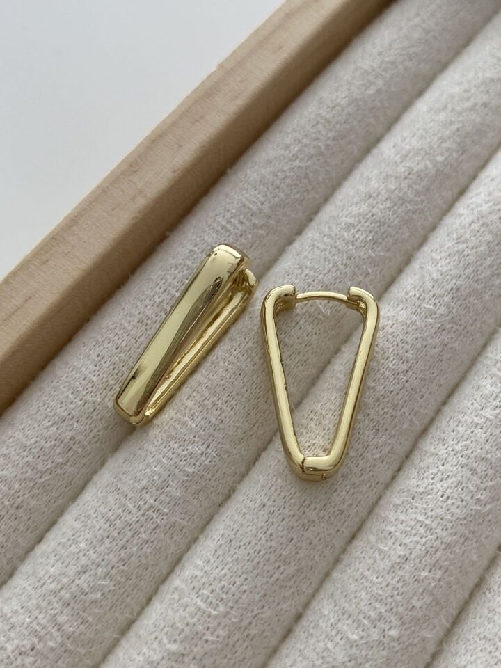 Özel Seri Basic V Model Halka Küpe (İç boyu:2,2 cm)