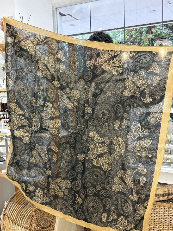 Desenli 90*90 Pamuklu Eşarp Şal