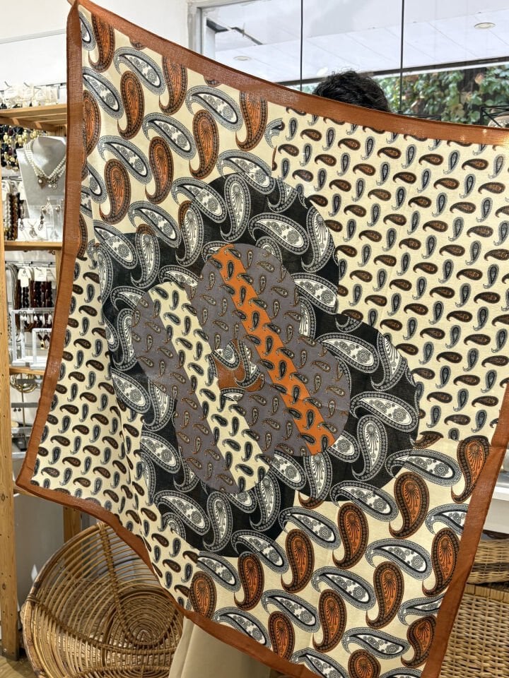 Desenli 90*90 Pamuklu Eşarp Şal