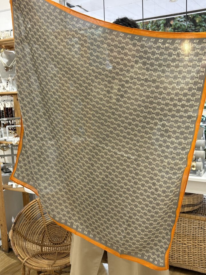 Desenli 90*90 Pamuklu Eşarp Şal