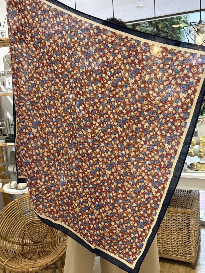 Desenli 90*90 Pamuklu Eşarp Şal