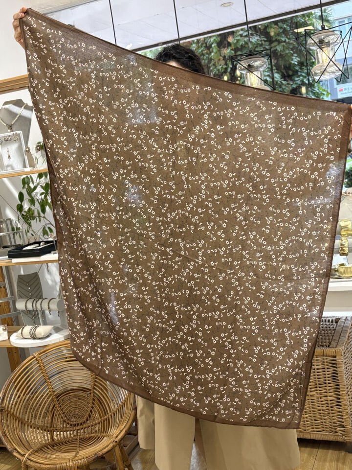 Desenli 90*90 Pamuklu Eşarp Şal