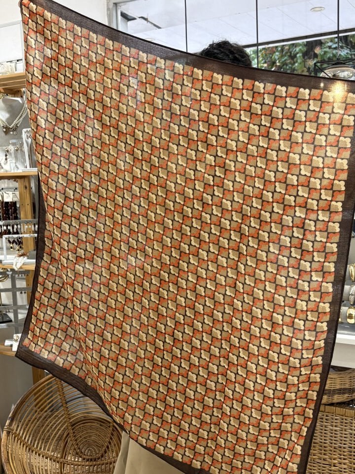 Desenli 90*90 Pamuklu Eşarp Şal