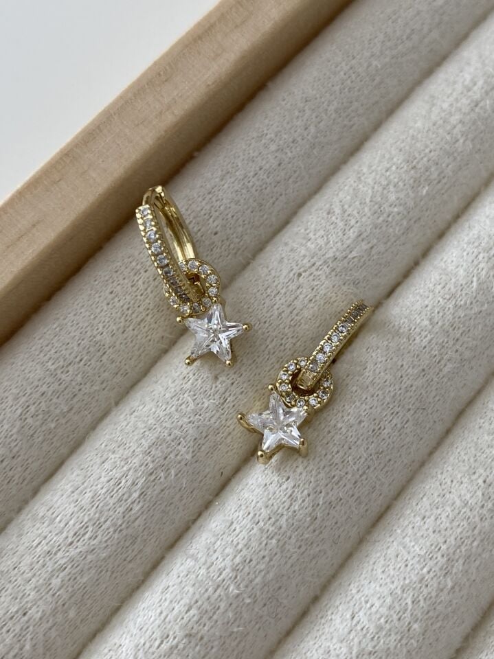Altın Kaplama Gömme Zirkon Taşlı Yıldız Charm Halka Küpe (İç çapı:1 cm)