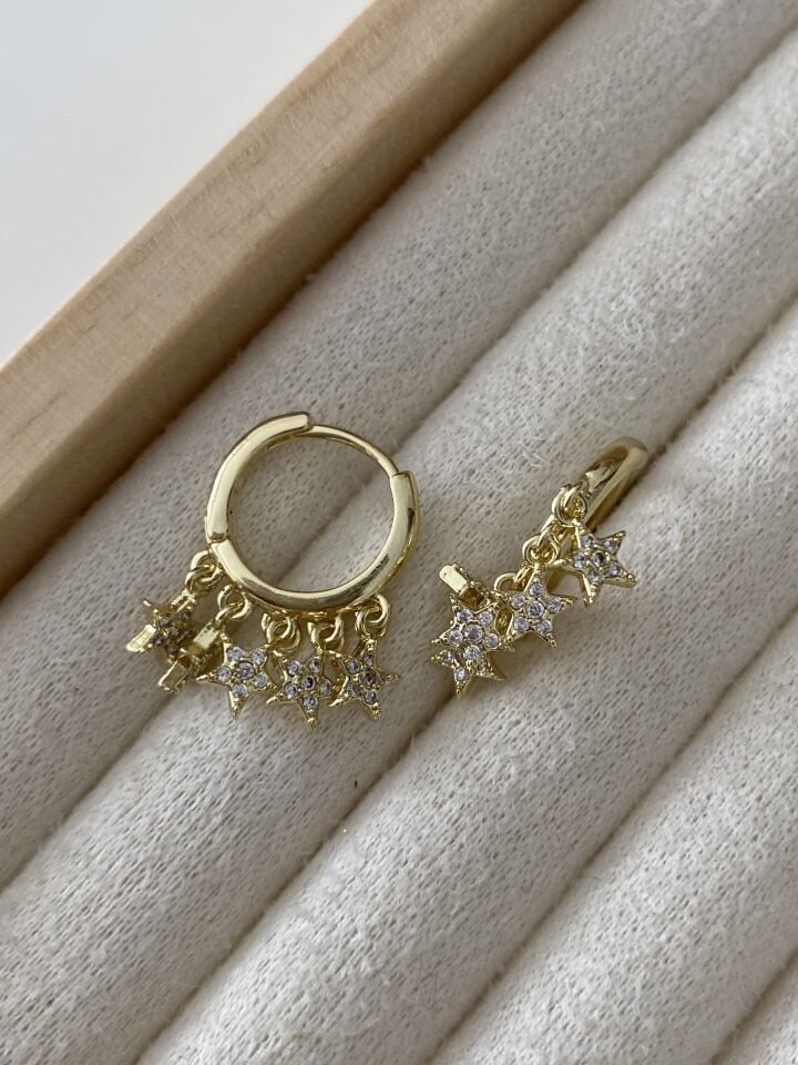 Altın Kaplama Gömme Taşlı Yıldızlı Shakira Halka Küpe (İç çapı:1,2 cm)