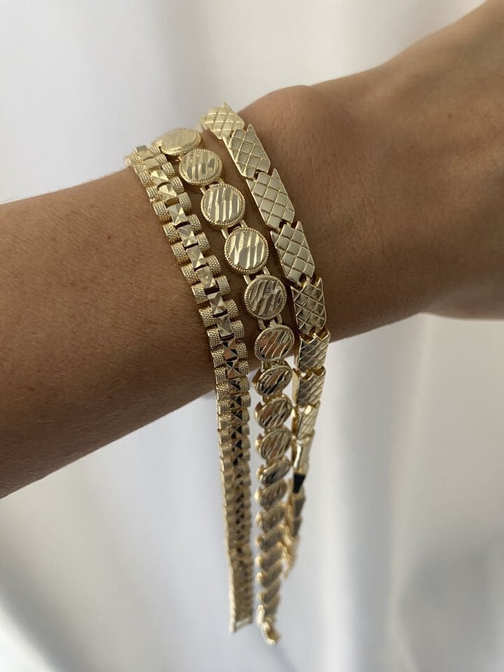 Altın Kaplama Kare Desenli Plaka Bileklik