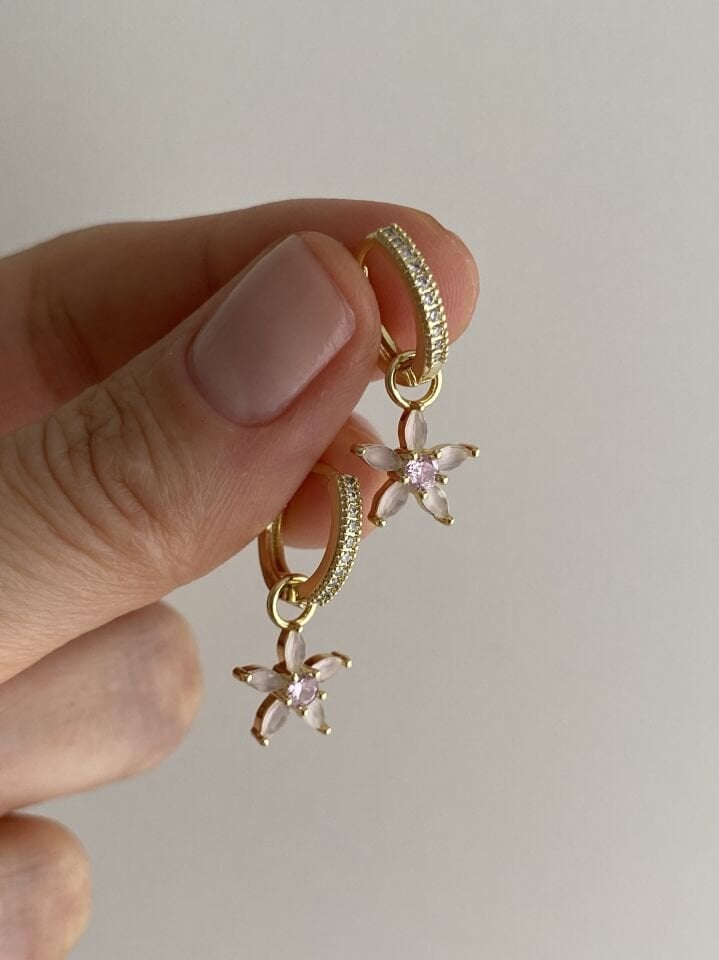 Altın Kaplama Pembe Yıldız Çiçeği Charm Taşlı Halka Küpe(İç çapı:1 cm)