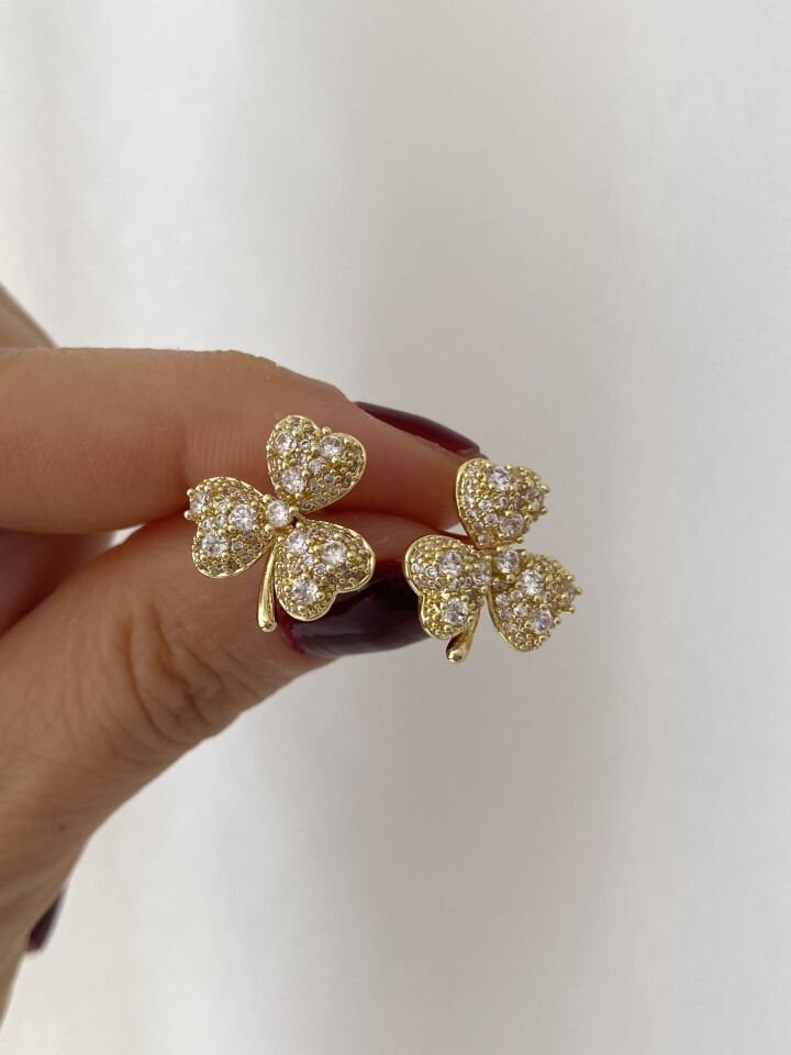 Gömme Taşlı Yonca Küpe