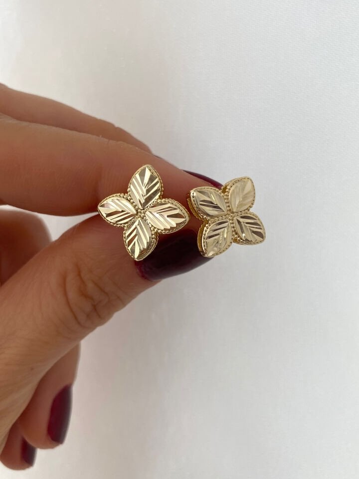 Lazer Kesim Yonca Küpe