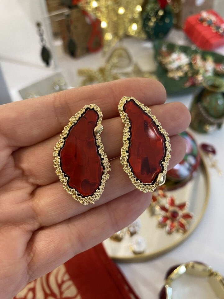 Yılbaşı Kırmızı Ada Küpe