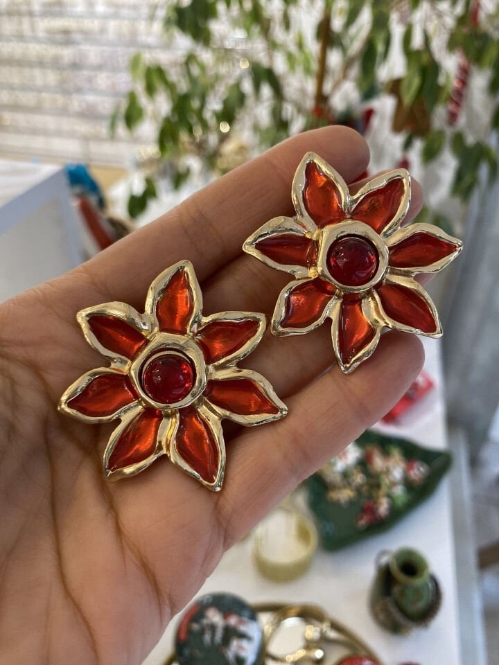 Yılbaşı Kırmızı Çiçek Küpe