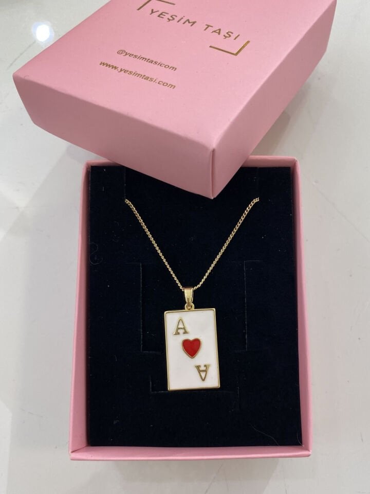 Yılbaşı Kırmızı Kart Kolye