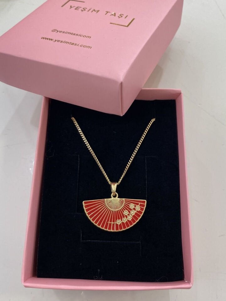 Yılbaşı Kırmızı Yelpaze Kolye