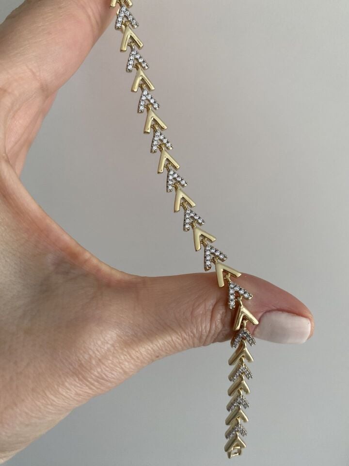 Özel Seri Sıralı V Model Bileklik (17cm+ek)