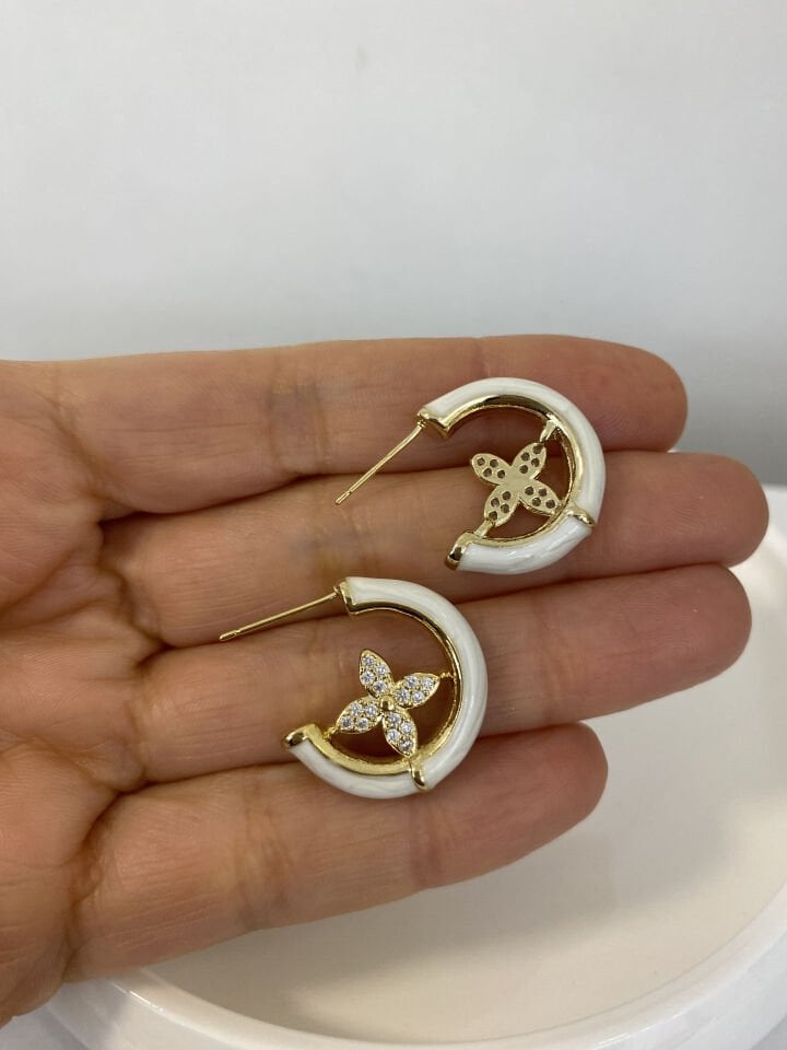 Beyaz Mineli Yarım Halka Küpe