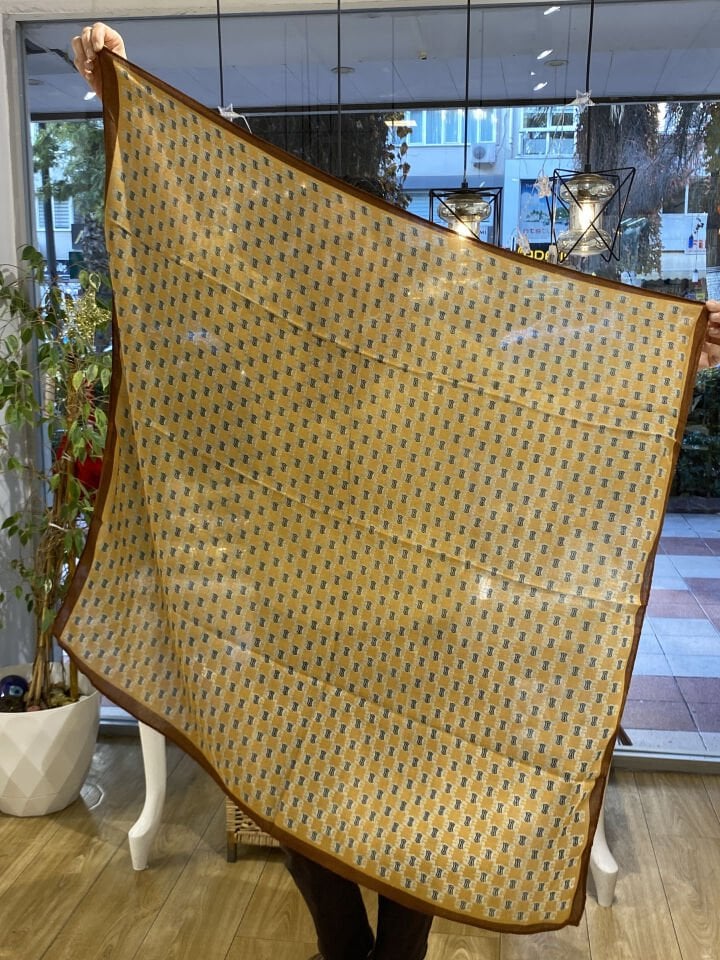 Desenli 90*90 Pamuklu Eşarp Şal