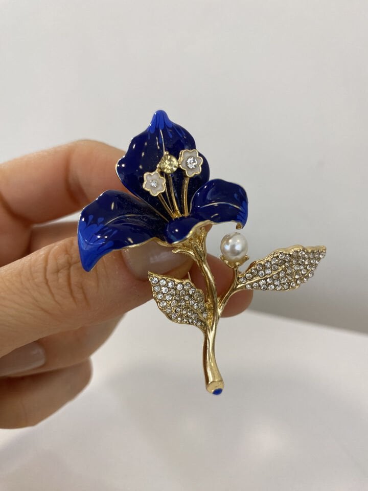 Mavi Çiçek Broş