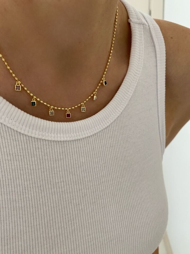 Altın Kaplama Kare Renkli Kristal Taşlı Dorika Kısa Kolye (40cm+ek)
