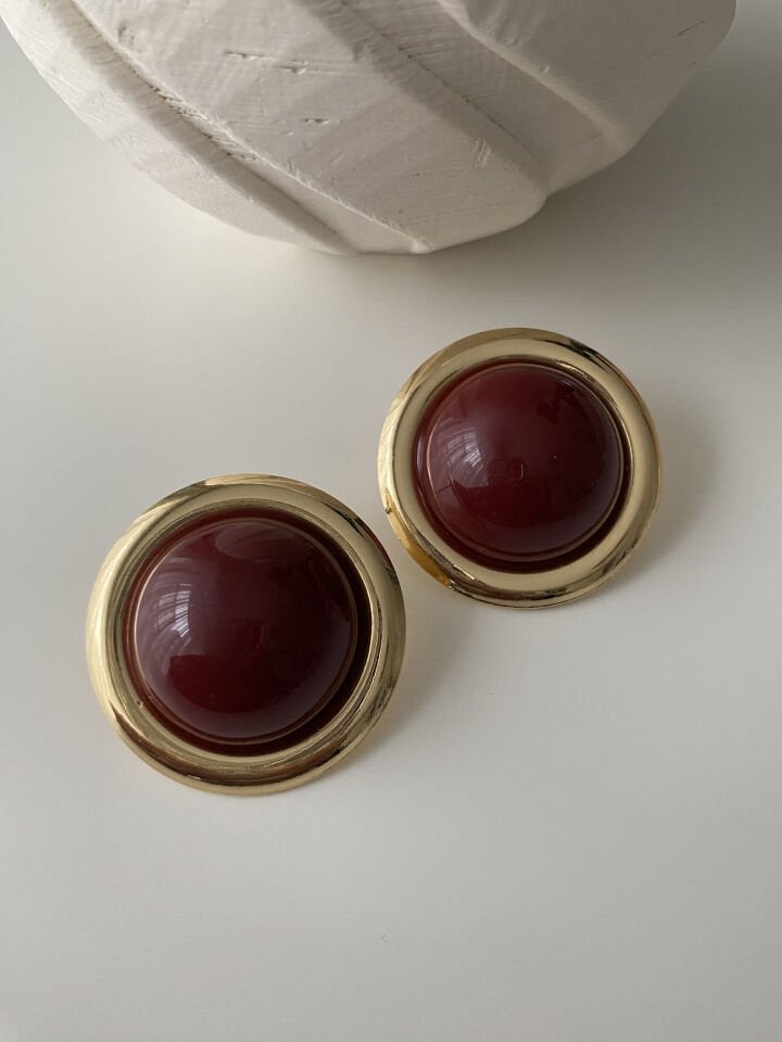 Gold Çerçeveli Bordo Yuvarlak Küpe