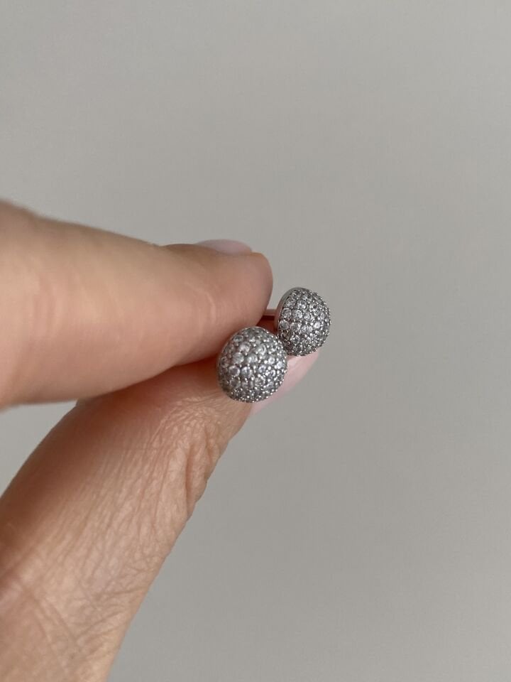 Özel Seri Gömme Taşlı Yarım Küre Model Minimal Küpe  8mm