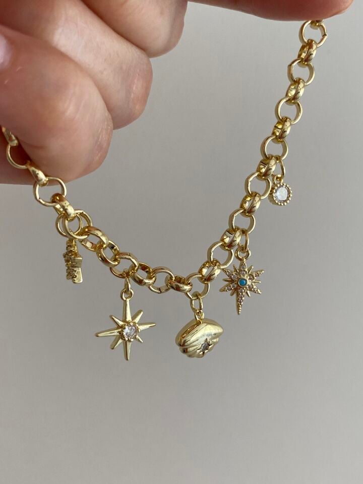 Altın Kaplama Kuzey Yıldız Detaylı Charmlı Halka Zincir Bileklik (18,5cm+ek)