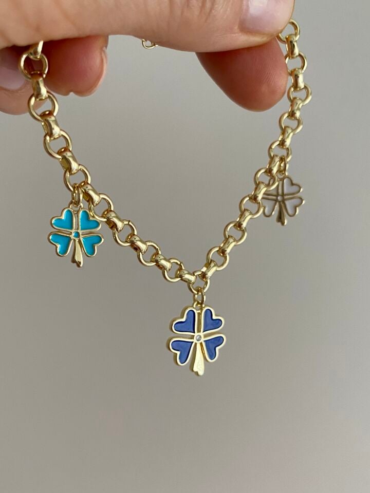 Altın Kaplama Mavi Mineli Yonca Charmlı Halka Zincir Bileklik (17cm+ek)