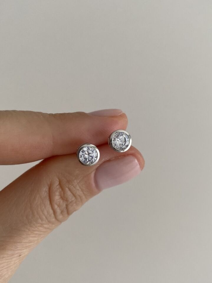 Özel Seri Sıvama Tektaş Minimal Küpe 4mm