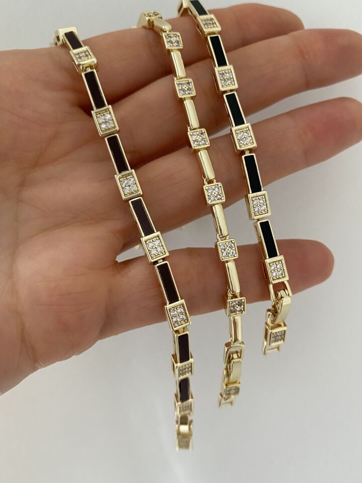 Minimal Kare Gömme Taşlı Bileklik